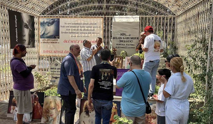 Şarkıcı Bergen, ölüm yıl dönümünde mezarı başında anıldı