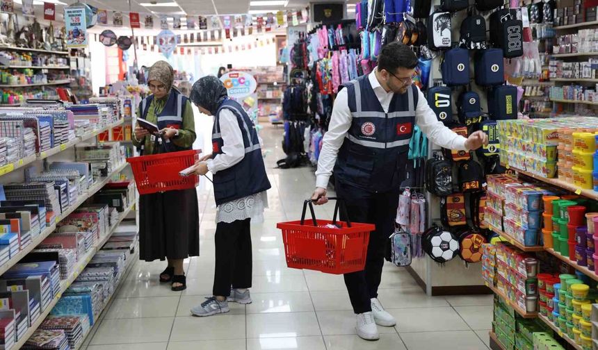 Adana'da yeni eğitim-öğretim sezonu öncesi kırtasiye denetimi