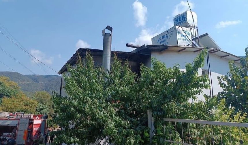 Arsuz'da ev yangını büyümeden söndürüldü