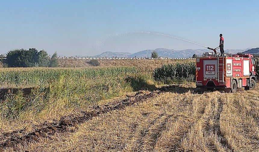 Burdur'da ot yangını büyümeden söndürüldü