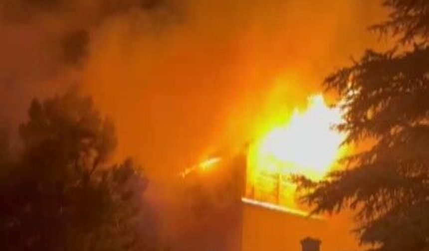 Kahramanmaraş'ta çatı yangını korkuttu