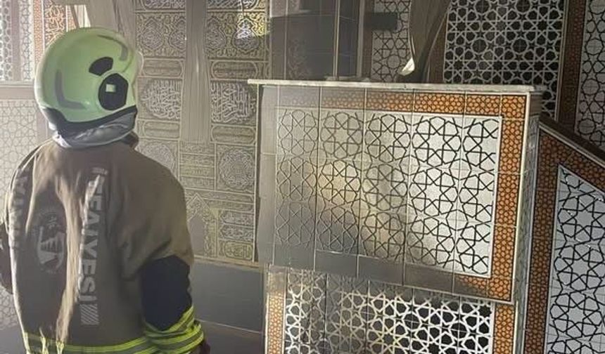 Kırıkhan'da camide yangın çıktı