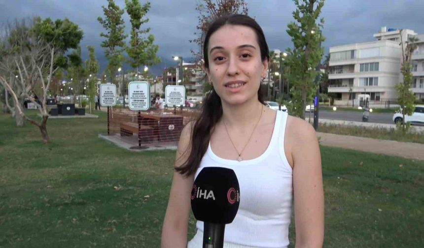 Pisliğin sergilendiği dikkat çeken 'sanat eseri' vatandaşlardan tam not aldı