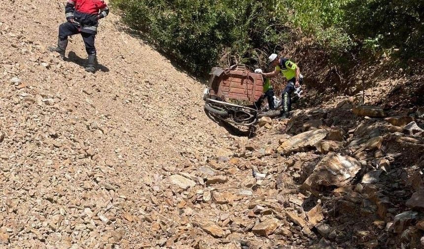 Uçurumdan yuvarlanan yaşlı motosiklet sürücüsü öldü