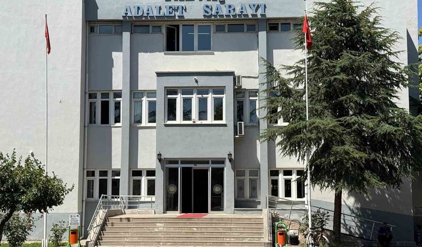 Yalvaç'ta trafikte kavga eden 2 kişi tutuklandı, 360 bin lira ceza uygulandı
