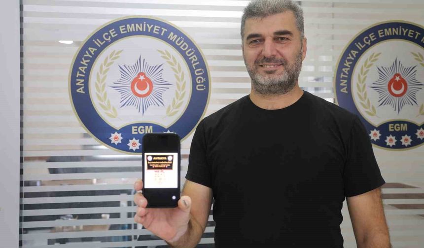 Yola düşürdüğü altın dolu keseyi kadın alıp götürdü, polis 2 saatte yakaladı: O anlar kamerada