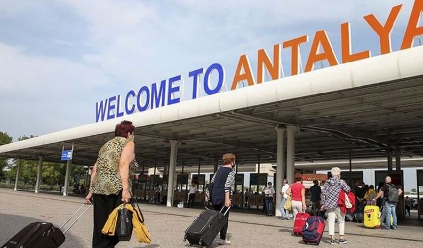 Antalya Havalimanı, Cumartesi günü tüm zamanların rekorunu kırdı